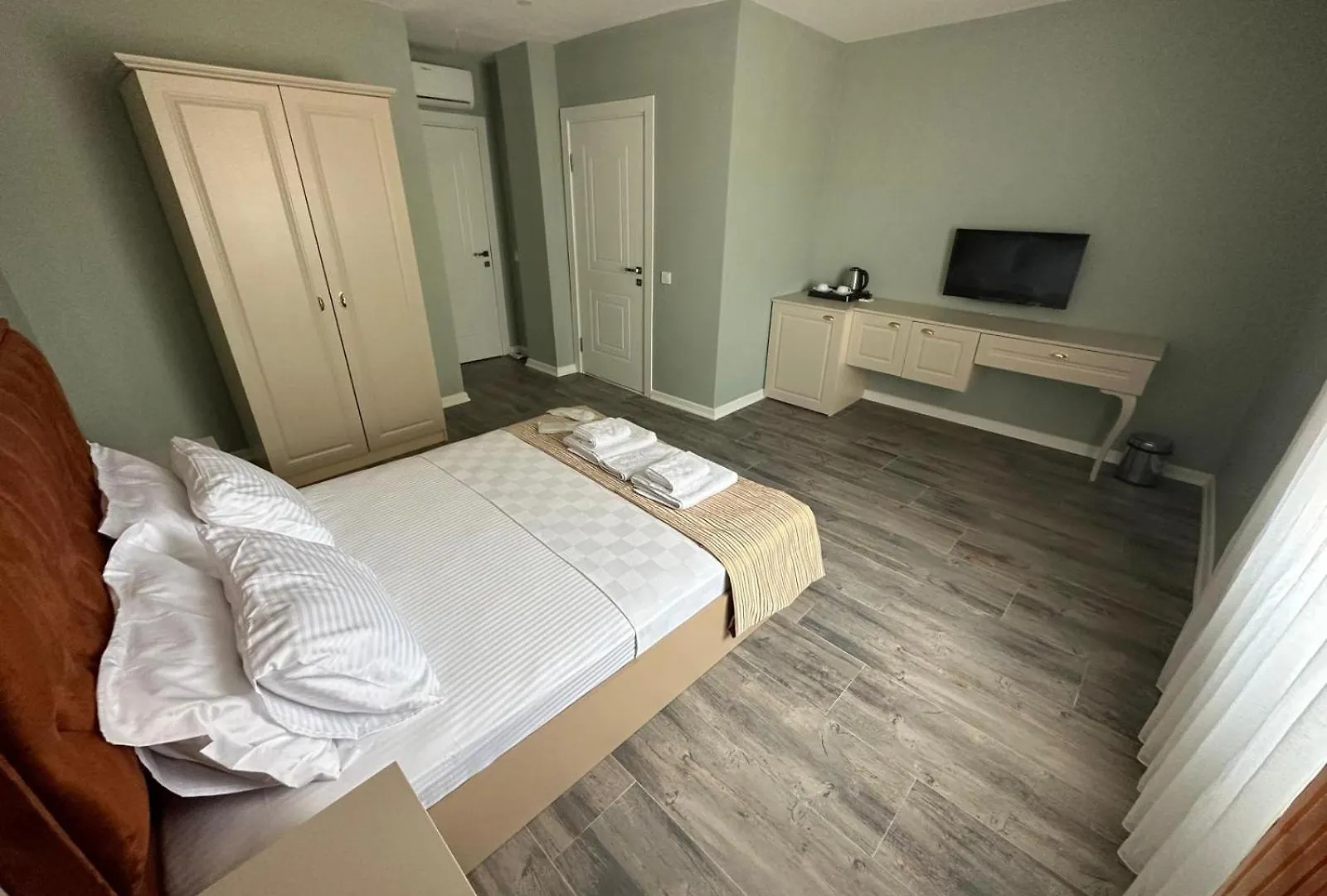 St945 Palas Otel İzmir